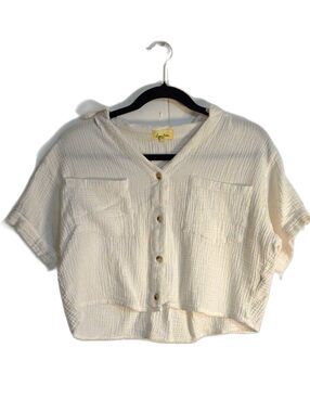 100% Cotton Love Notes White Textured Short-Sleeve Button Down Crop Top